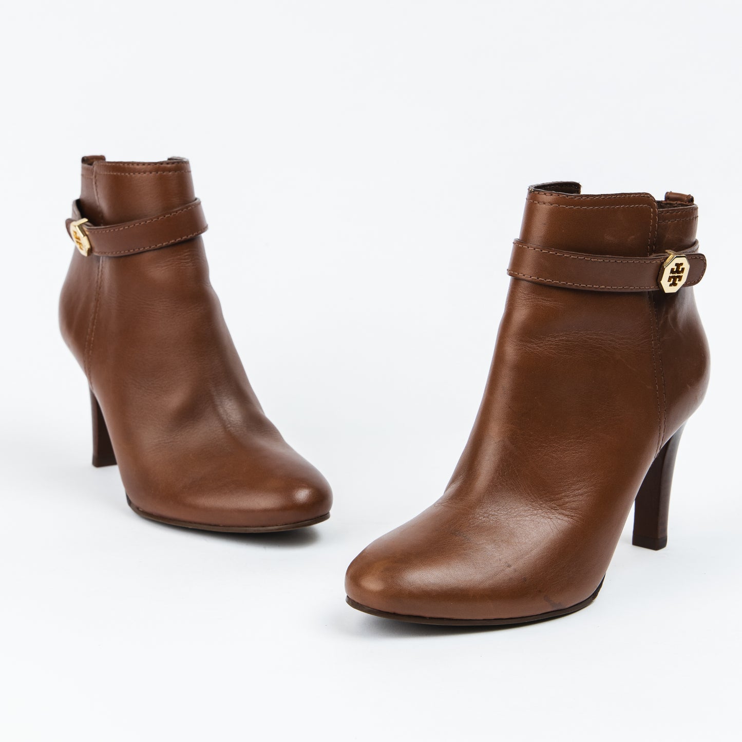 Leather Logo Booties - SOLO 1 USO!